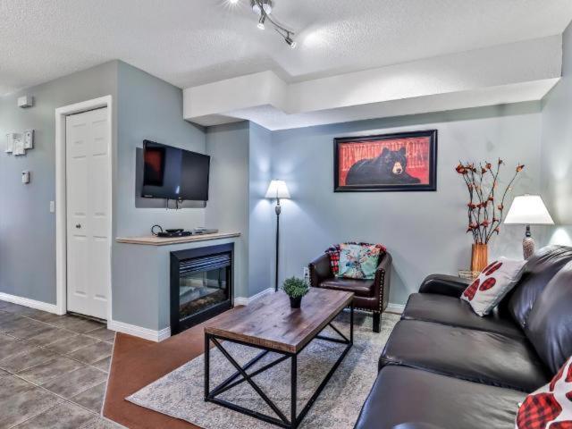 New! Cozy Rocky Mountain Chalet Managed By Little Sister Getaways Canmore Buitenkant foto